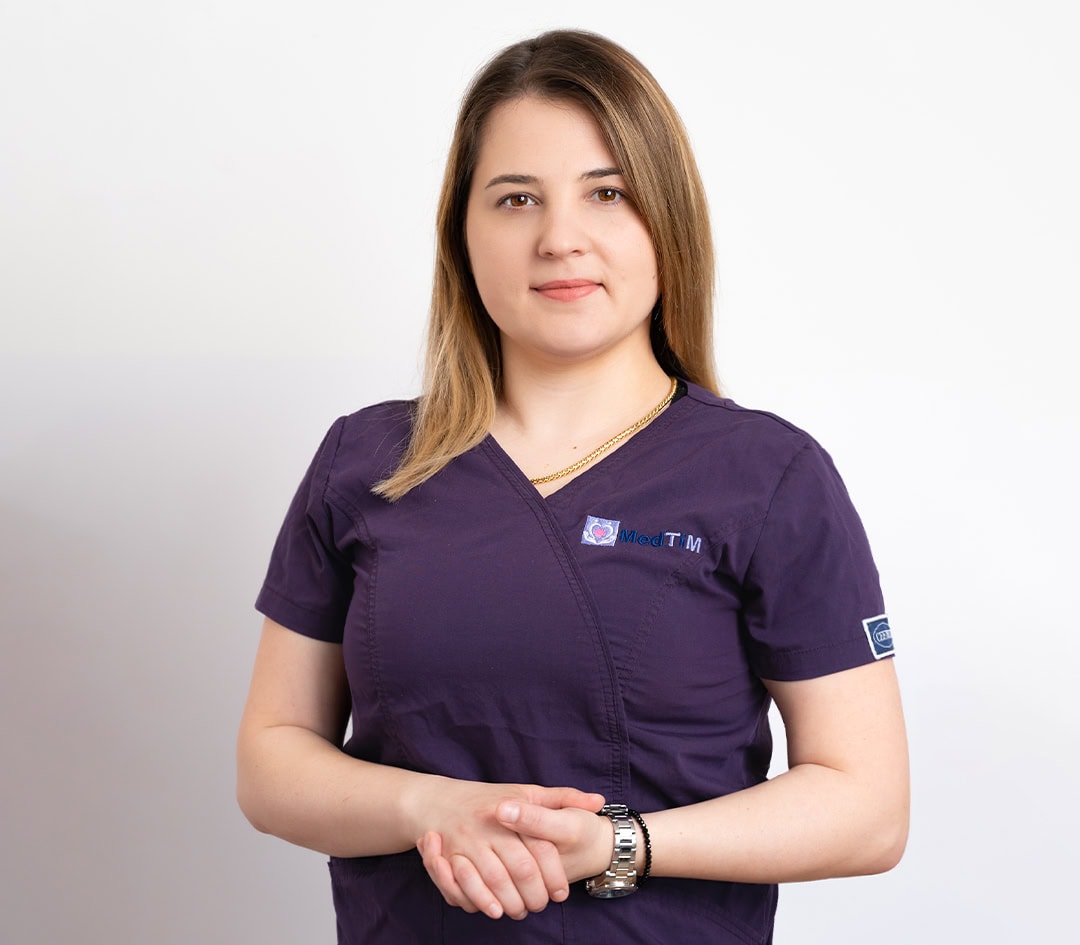 Jovana Petkoviq – infermiere në klinikën MedTiM