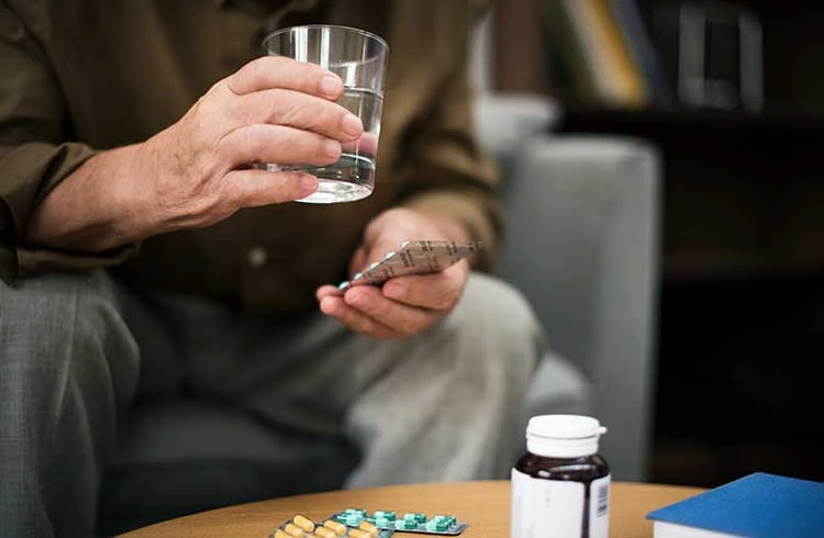 Tramadoli trodon si drogë opioide, pse është i rrezikshëm për adoleshentët